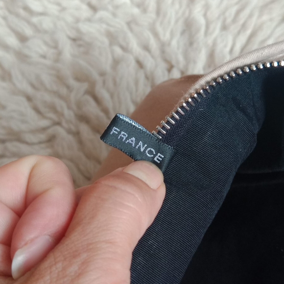 Jerome Gruet cosmetic bag - Picture 10 of 12